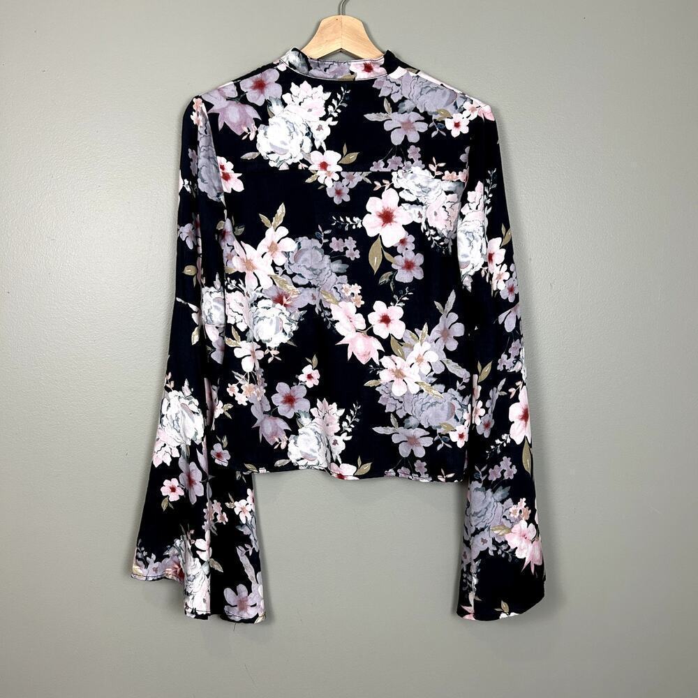 Some Days Lovin' Angel Sleeve Top Floral Button Down Blouse Boho Shirt size XS - Picture 2 of 7